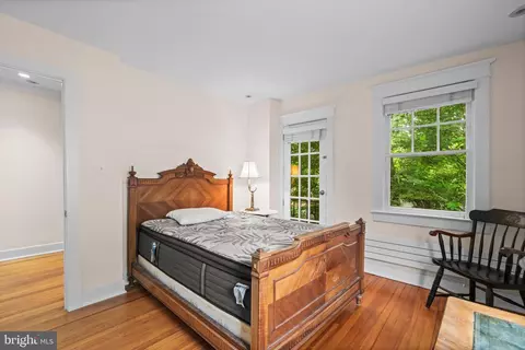 Bedroom - 3301 NW Dent Pl NW, Washington, DC 20007 photo 1 of 4