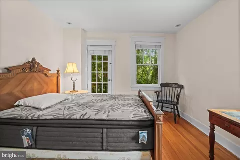 Bedroom - 3301 NW Dent Pl NW, Washington, DC 20007 photo 3 of 4