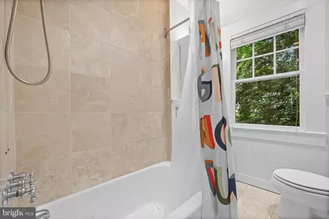 Bath - 3301 NW Dent Pl NW, Washington, DC 20007 photo 2 of 5