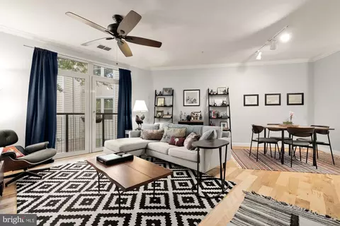 1391 Pennsylvania Ave SE #324, Washington, DC 20003