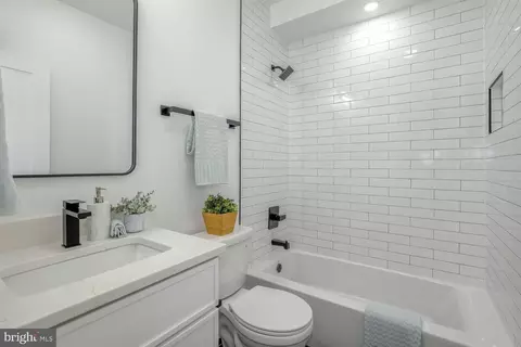 5403 5th St NW #2, Washington, DC 20011 photo 19