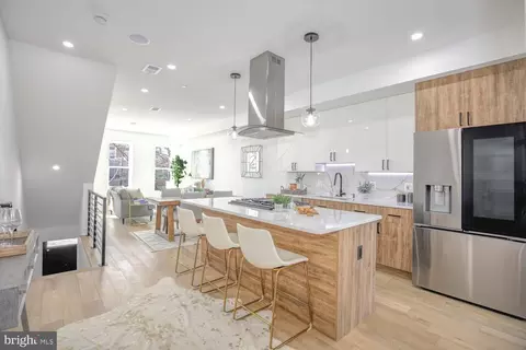5403 5th St NW #2, Washington, DC 20011 photo 2