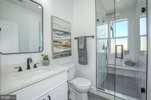 5403 5th St NW #2, Washington, DC 20011 photo 9