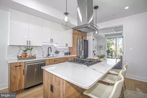 5403 5th St NW #2, Washington, DC 20011 photo 6