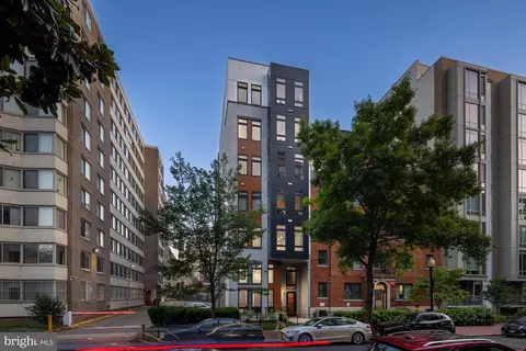 Exterior - 1208 M St NW #11, Washington, DC 20005 photo 5 of 5