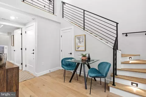 Entry Way - 1208 M St NW #11, Washington, DC 20005 photo 4 of 5