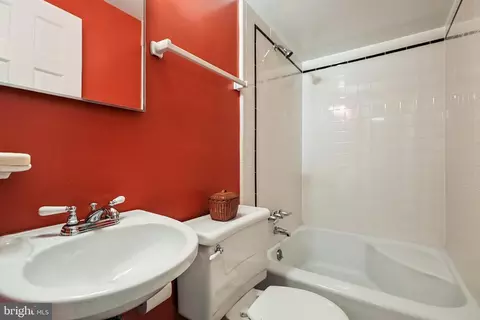 531 4th St SE, Washington, DC 20003 photo 47