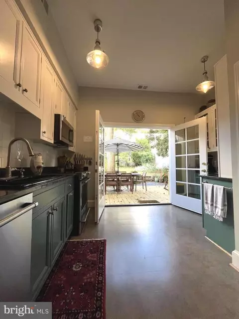 531 4th St SE, Washington, DC 20003 photo 26