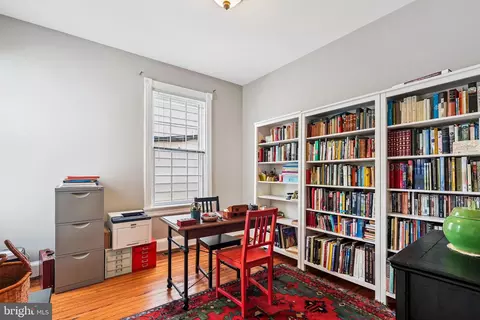 531 4th St SE, Washington, DC 20003 photo 37