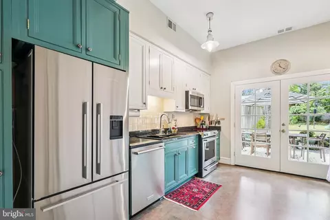 531 4th St SE, Washington, DC 20003 photo 22