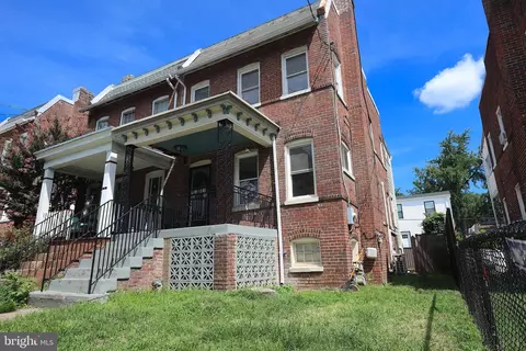 809 Quackenbos St NW, Washington, DC 20011