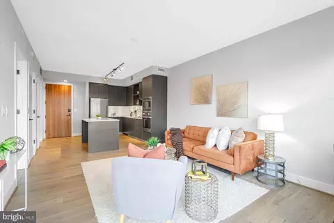 1300 4th St SE #413, Washington, DC 20003 photo 3