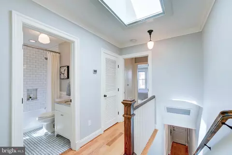 1337 Emerald St NE, Washington, DC 20002 photo 9