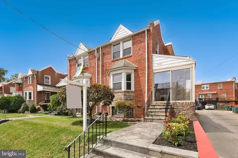 5820 3rd Pl NW, Washington, DC 20011