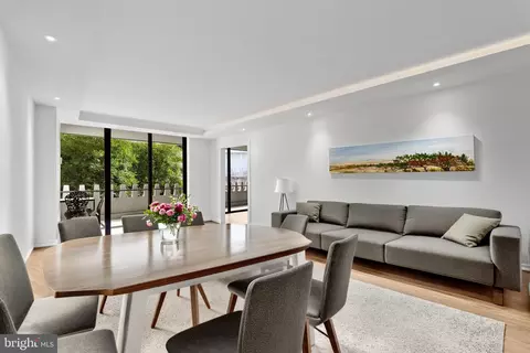 700 New Hampshire Ave NW #303, Washington, DC 20037