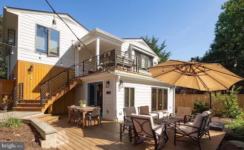 4516 45th St NW, Washington, DC 20016