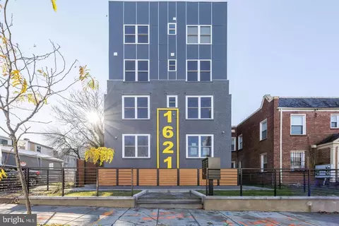 1621 T St SE #1, Washington, DC 20020