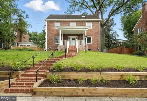 1821 Shepherd St NE, Washington, DC 20018
