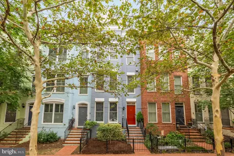1011 4th St SE, Washington, DC 20003