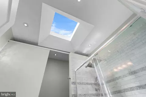 2036 37th St NW, Washington, DC 20007 photo 43