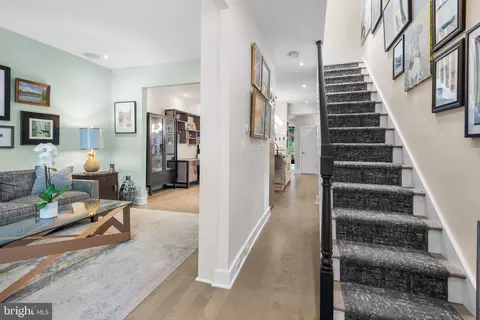 2036 37th St NW, Washington, DC 20007 photo 13