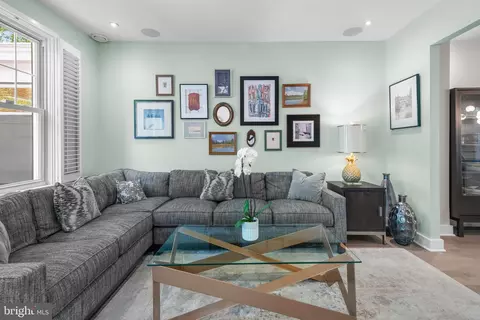 2036 37th St NW, Washington, DC 20007 photo 14