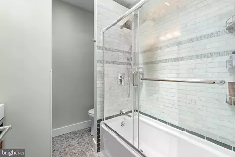 2036 37th St NW, Washington, DC 20007 photo 41