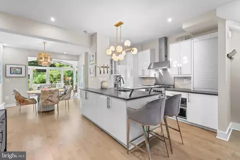 2036 37th St NW, Washington, DC 20007 photo 22