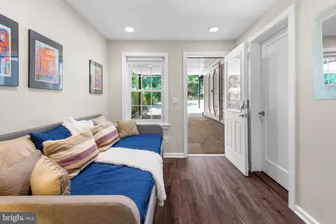 2036 37th St NW, Washington, DC 20007 photo 54
