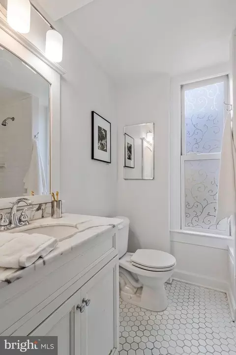 334 E Street St NE, Washington, DC 20002 photo 14