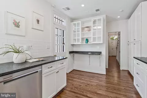 334 E Street St NE, Washington, DC 20002 photo 13