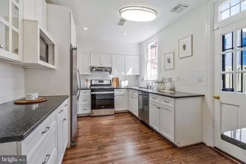 334 E Street St NE, Washington, DC 20002 photo 12