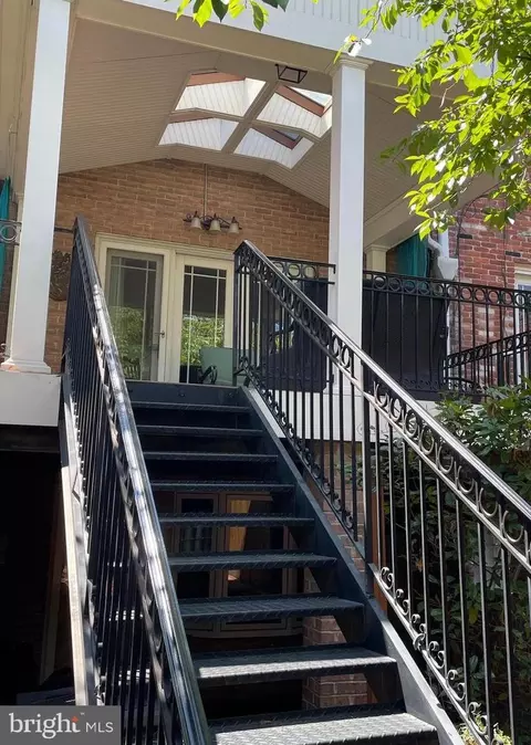 Exterior - 1811 T St NW, Washington, DC 20009 photo 5 of 20