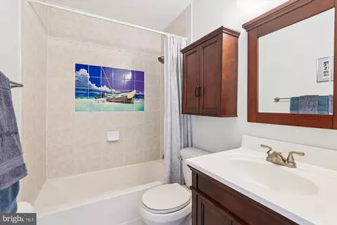 Bath - 1811 T St NW, Washington, DC 20009 photo 1 of 2