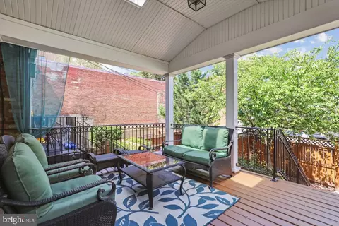Exterior - 1811 T St NW, Washington, DC 20009 photo 6 of 20
