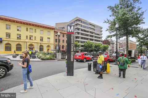Exterior - 1811 T St NW, Washington, DC 20009 photo 15 of 20