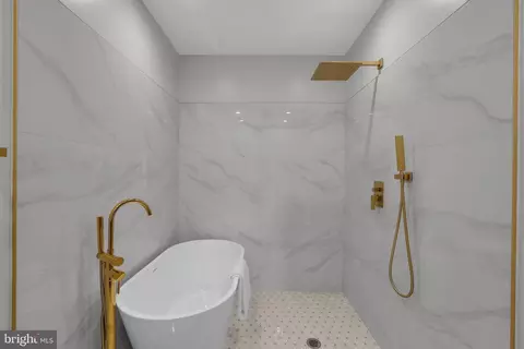 Bath - 1822 A St SE, Washington, DC 20003 photo 3 of 6