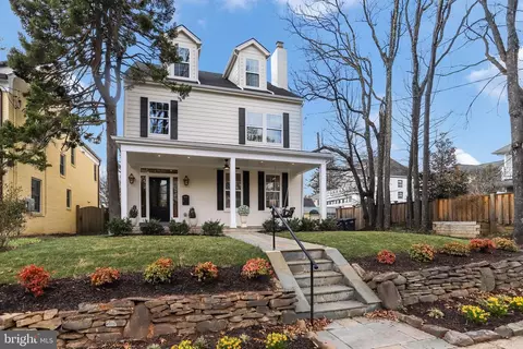 4920 43rd Pl NW, Washington, DC 20016