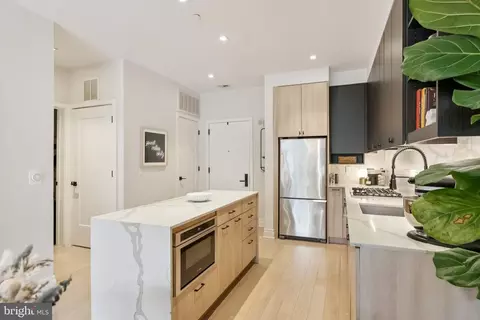 900 11th St SE #106, Washington, DC 20003 photo 12