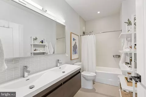 900 11th St SE #106, Washington, DC 20003 photo 18