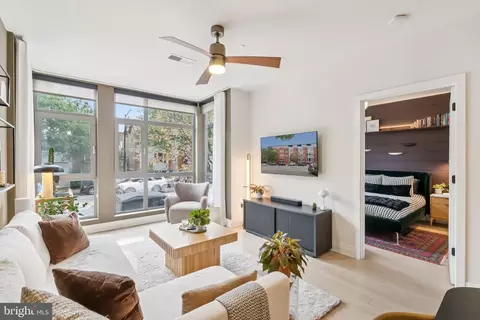900 11th St SE #106, Washington, DC 20003 photo 3