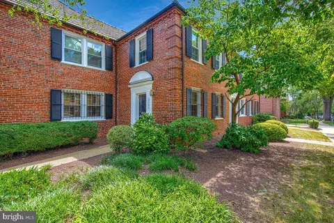 2106 Suitland Ter SE, Washington, DC 20020