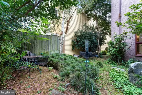 Exterior - 228 9th St SE, Washington, DC 20003 photo 8 of 16