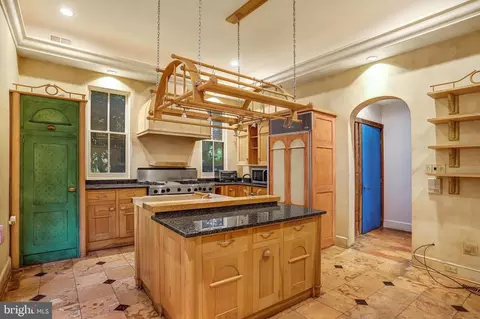 Kitchen - 228 9th St SE, Washington, DC 20003 photo 1 of 7