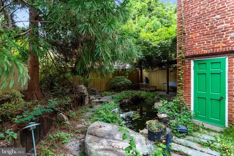 Exterior - 228 9th St SE, Washington, DC 20003 photo 5 of 16