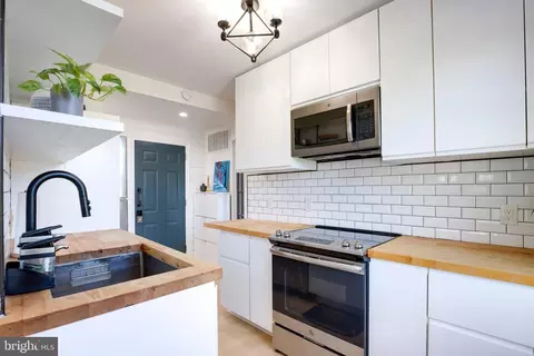 2625 3rd St NE #203, Washington, DC 20002