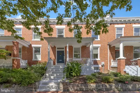 716 E Street St NE, Washington, DC 20002