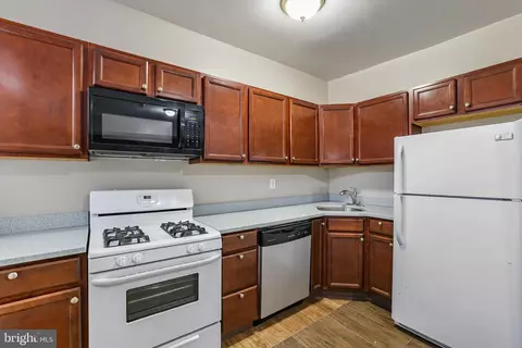 302 V St NE, Washington, DC 20002 photo 46