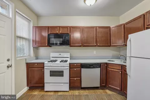 302 V St NE, Washington, DC 20002 photo 47