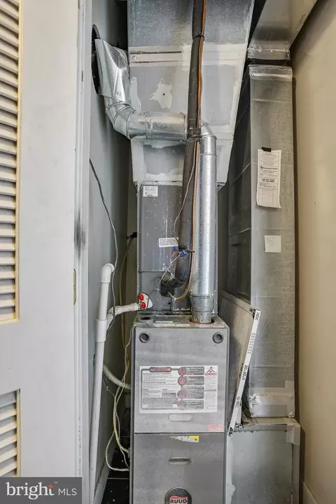 302 V St NE, Washington, DC 20002 photo 56